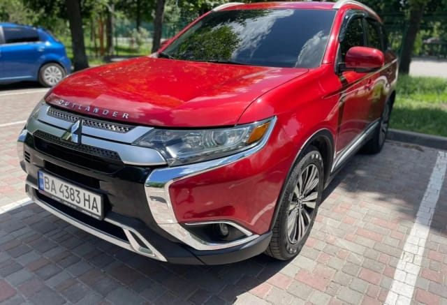 Mitsubishi Outlander