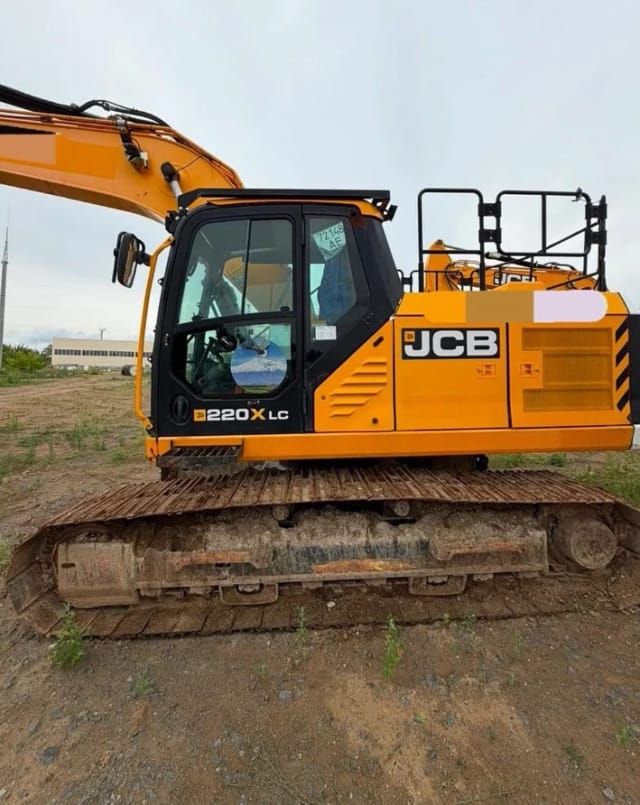 JCB 220LC Xtra