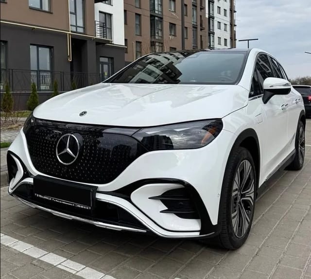 Mercedes-Benz EQE-Class SUV
