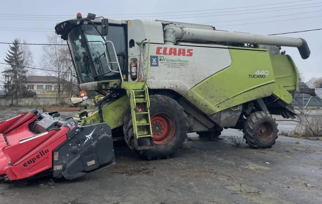 Claas Tucano